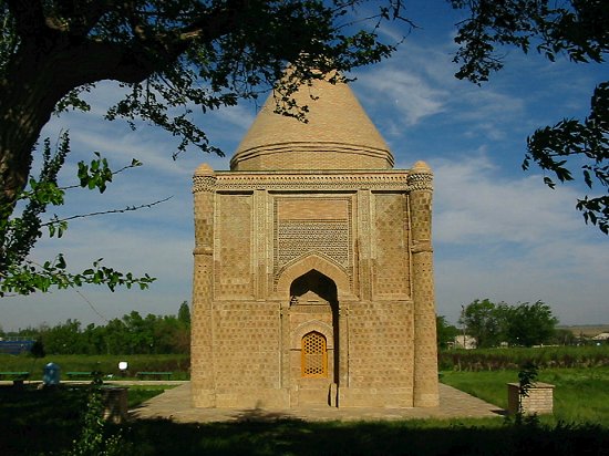 Foto van het Aisha-Bibi mausoleum in Kazachstan