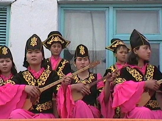 Nauryz feest 2003