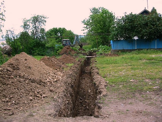 De geul voor de waterleiding